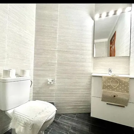 Studio Green Park شقة فندقية *